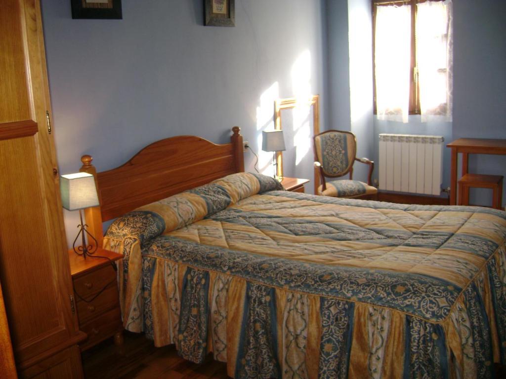 Hostal Venta San Blas Almándoz الغرفة الصورة