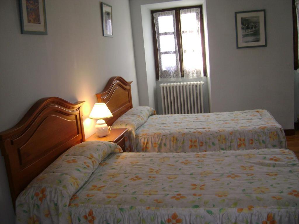 Hostal Venta San Blas Almándoz الغرفة الصورة